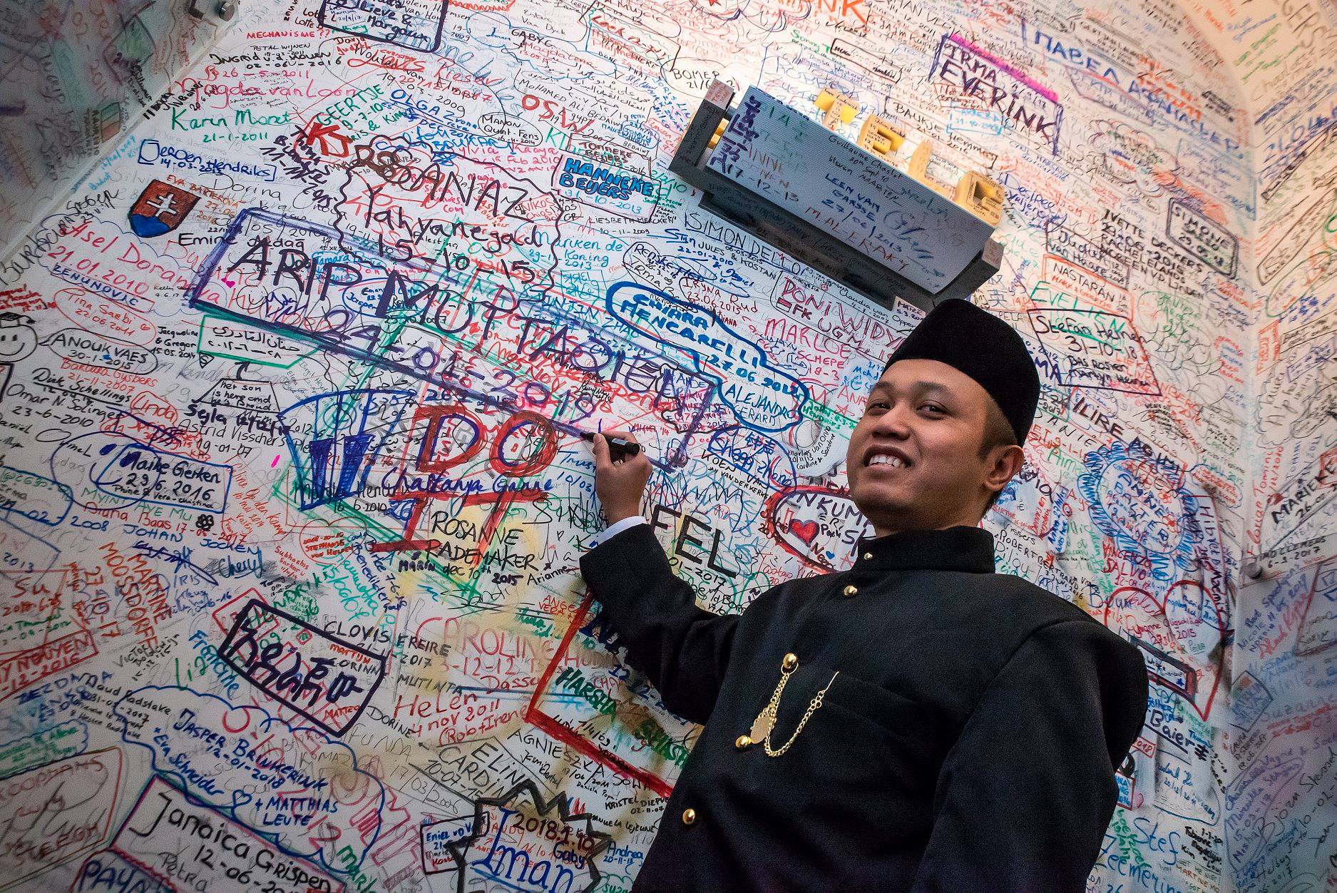 Arip Muttaqien's Journey: First-Generation LPDP Scholarship Alumnus Thriving in ASEAN Secretariat, Indonesia
